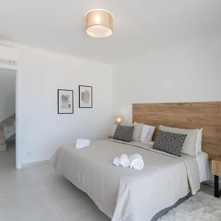 Casa Berlenga - By Sch Famalicao